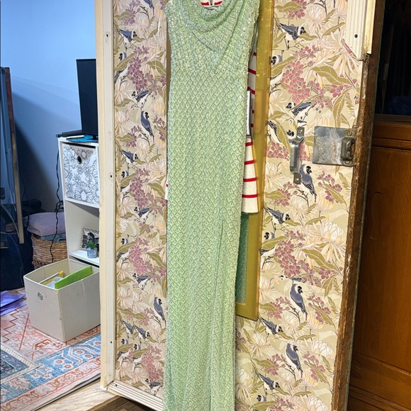 NWT!! B. Darlin Elegant Mint Green Lace-Back Maxi Dress - Picture 5 of 9